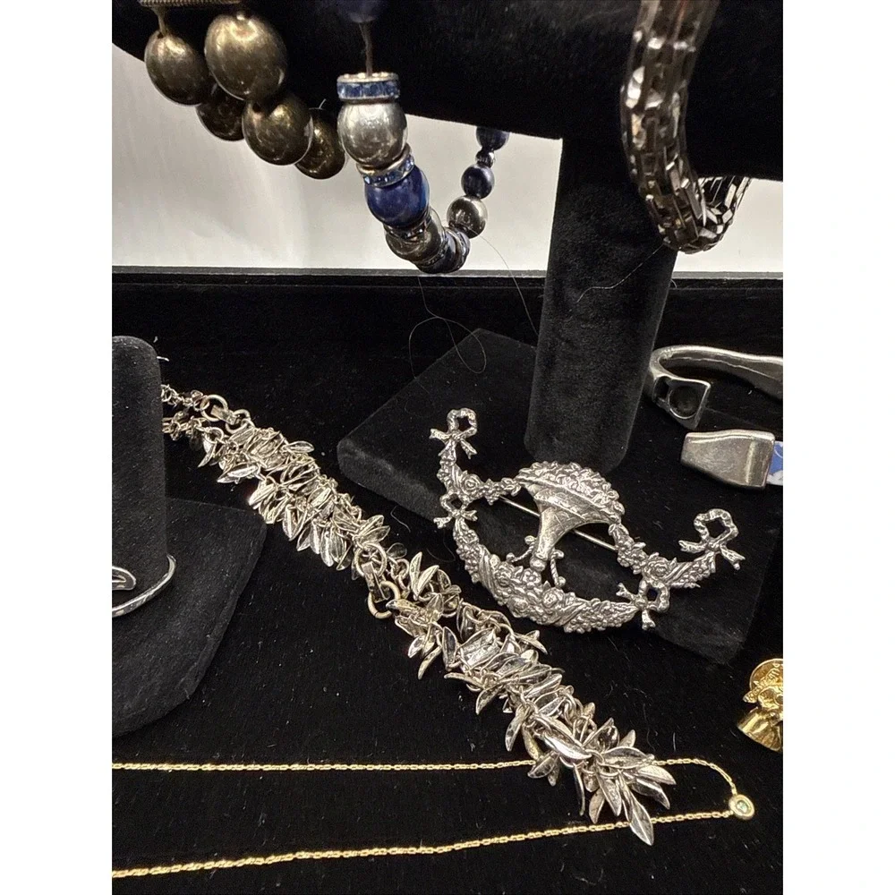 Vintage Lot of 15‎ Necklaces, Bracelets, Earrings And/or Brooches See Pics